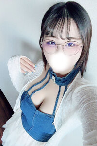 ␣